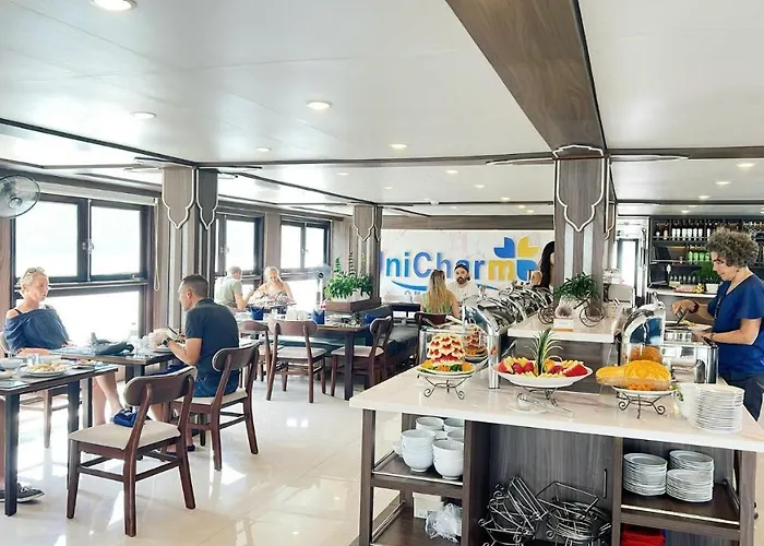  Unicharm Cruise 4*