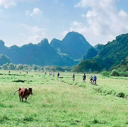 Unicharm Cruise - Hidden Route 2 Bays & Viet Village  Ha Long
