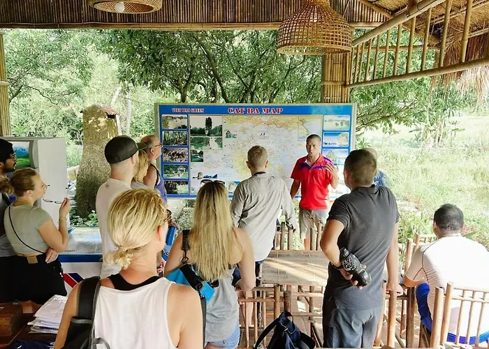 Unicharm Cruise  Hạ Long