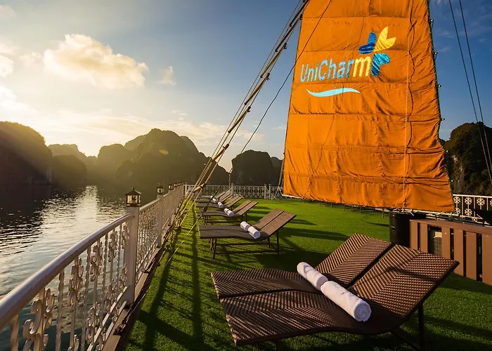 Unicharm Cruise - Hidden Route 2 Bays & Viet Village